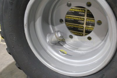 SKOGSFÄLG TILL 400/60-15.5