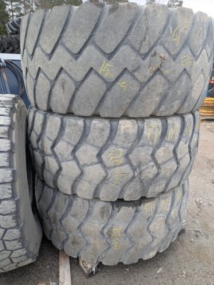 3x Triangle + Goodyear 26.5R25