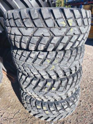 4st Nokian TRI 340/80R18
