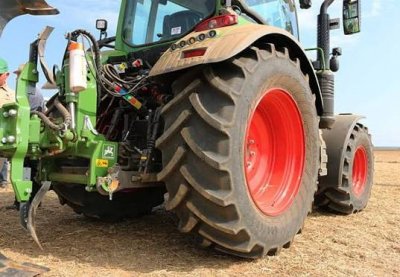 Mitas AC65 650/65R42 (20.8R42)